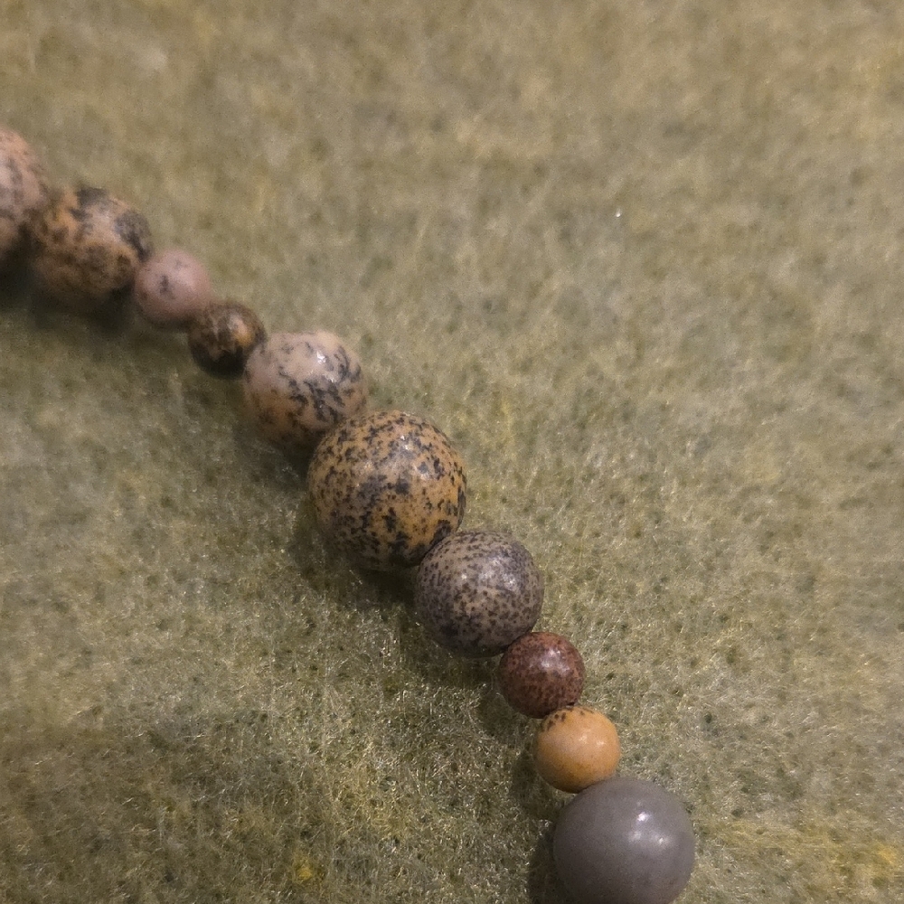 Elegant Brown Beaded Necklace - Picture 2 of 10
